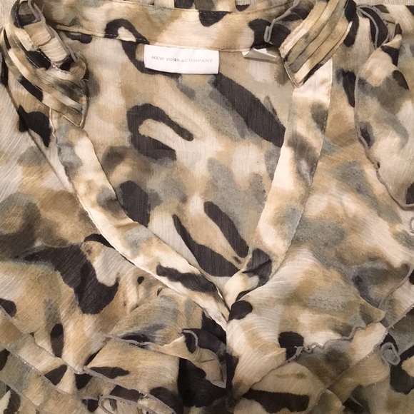 Medium Tops Bundle 💛 - Picture 5 of 7